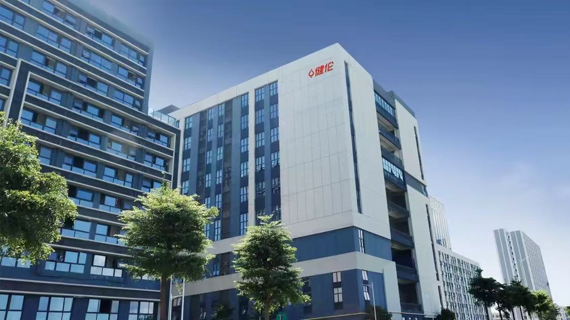 同一間球館，找“拼湊施工隊”和找“交鑰匙工程”差多少？